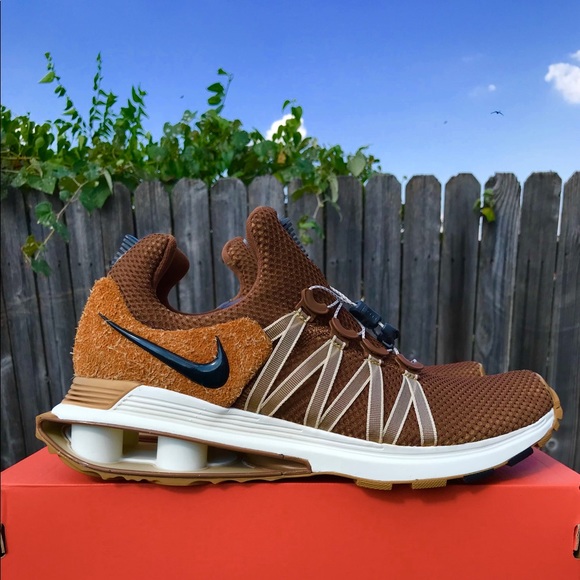 Nike Other - New RARE Mens Nike Shox Gravity "Elemental Gold"